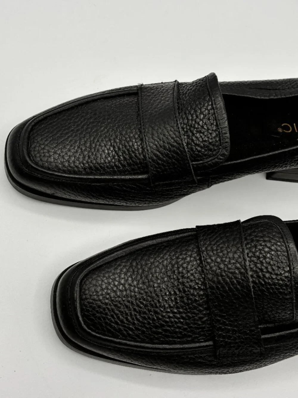 Vionic Shoes Black Pebbled Leather Sellah Loafers Slip On Flats